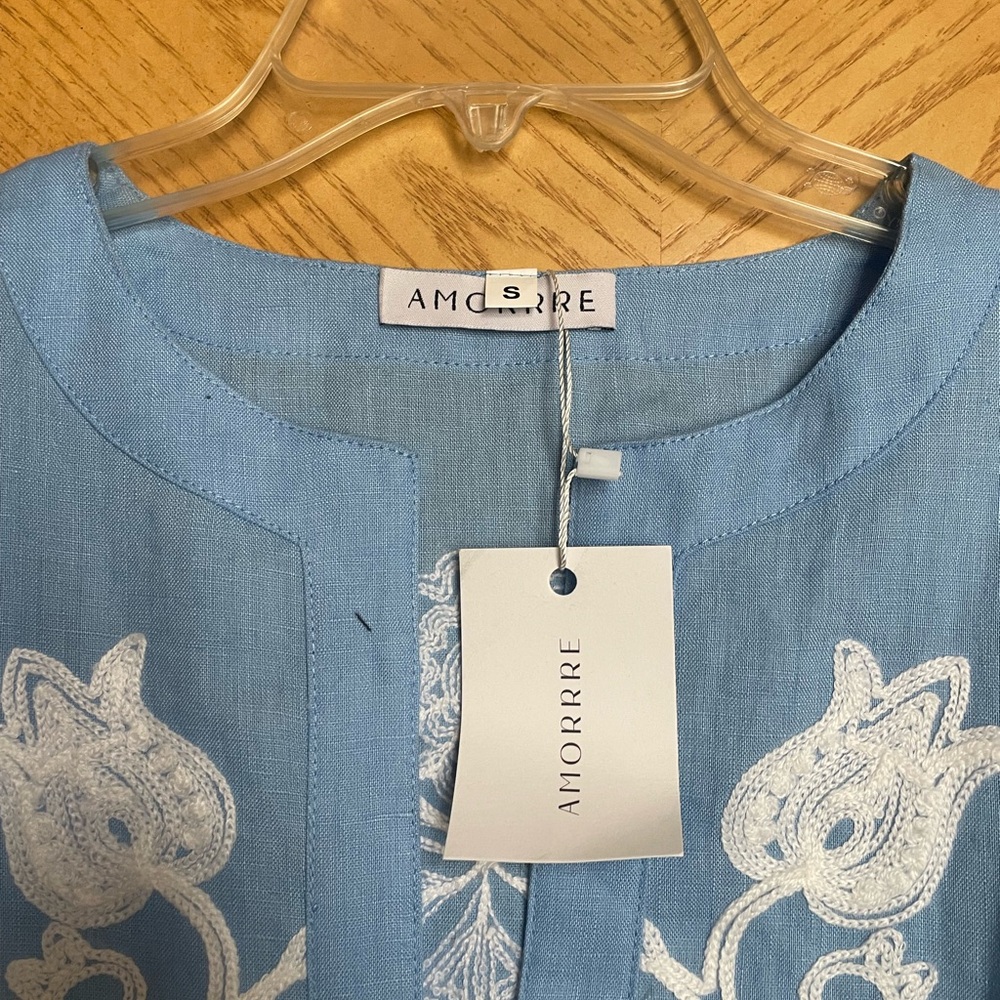 Amorre Mariposa long kaftan in pastel blue size small 100% linen - Picture 8 of 11